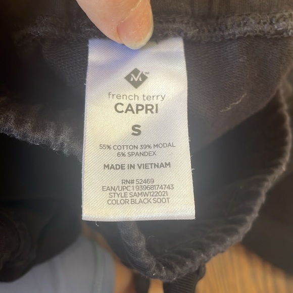 EUC Member’s Mark French Terry Capri Joggers Black Size Small - Picture 6 of 7